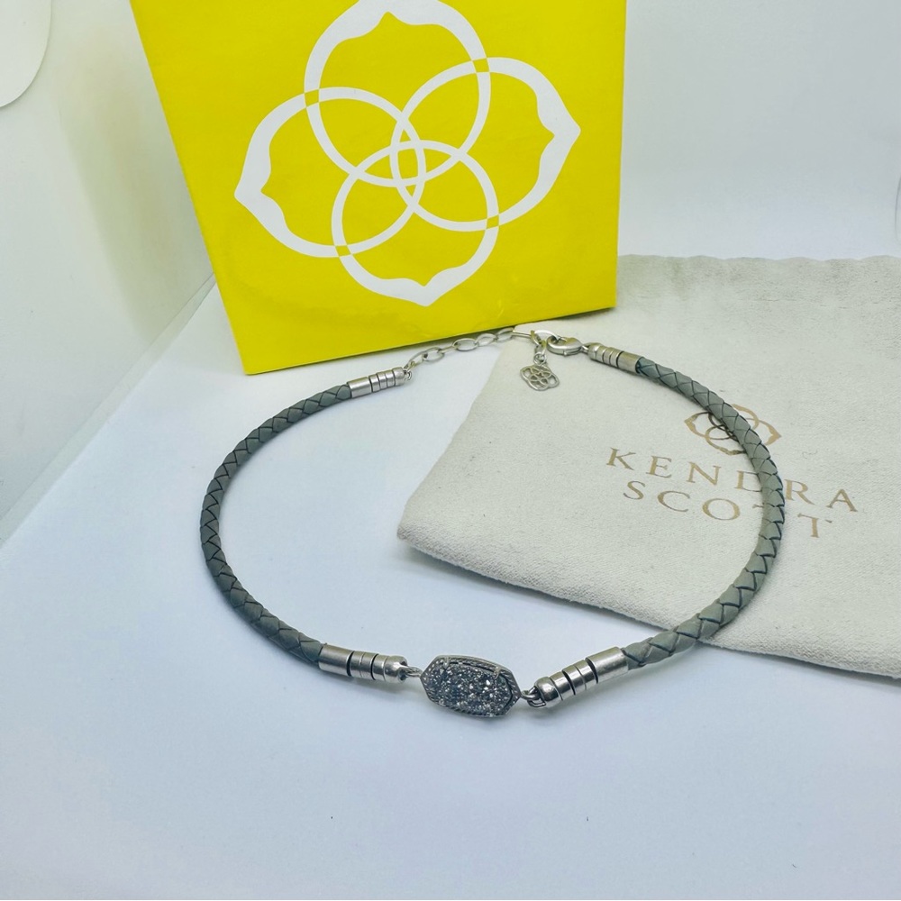 Kendra Scott Cooper Pendant Leather Rope Choker in Gray Platinum Drusy
